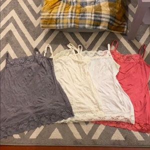 Maurice’s bundle of 4 tank tops
